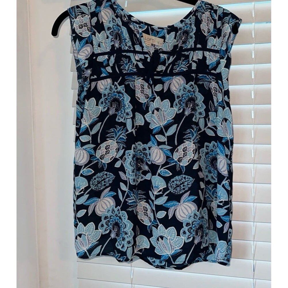 Loft floral top NWT